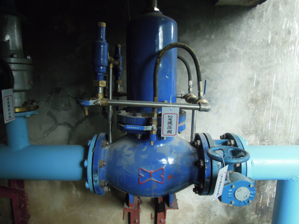 金坑水电站使用活塞式减压阀详细情况